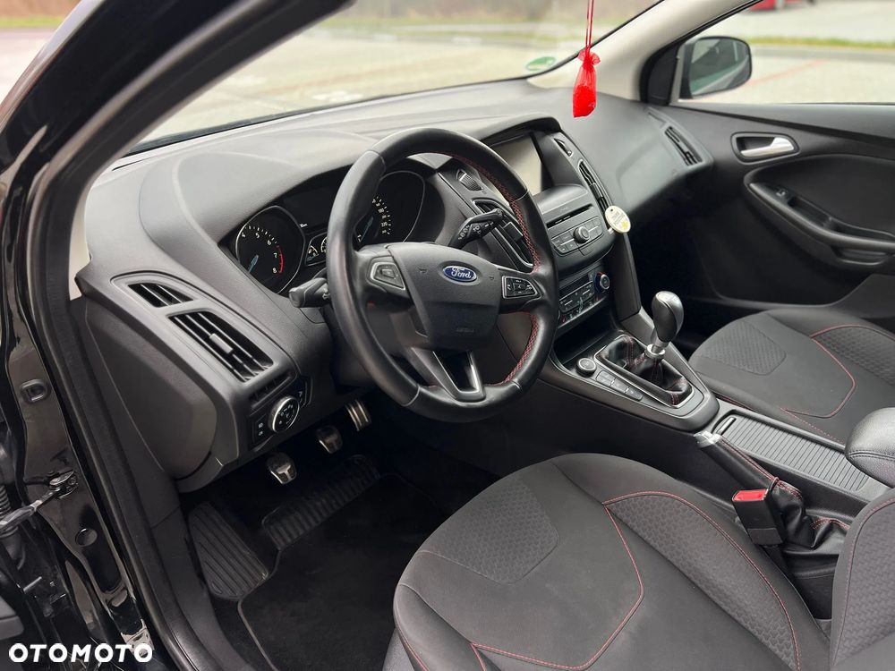 Ford Focus 1.5 EcoBoost Black Edition ASS - 24