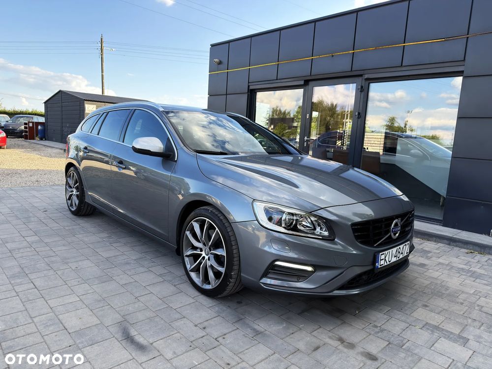 Volvo V60 D3 Drive-E R-Design Momentum - 12
