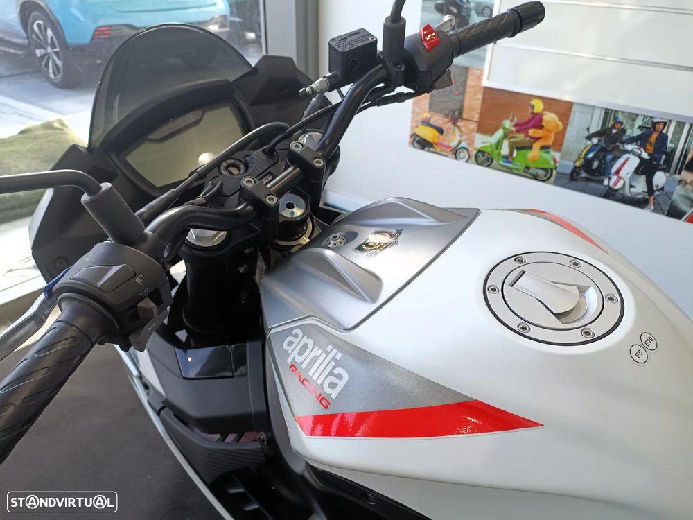 Aprilia Tuono 125 - 2