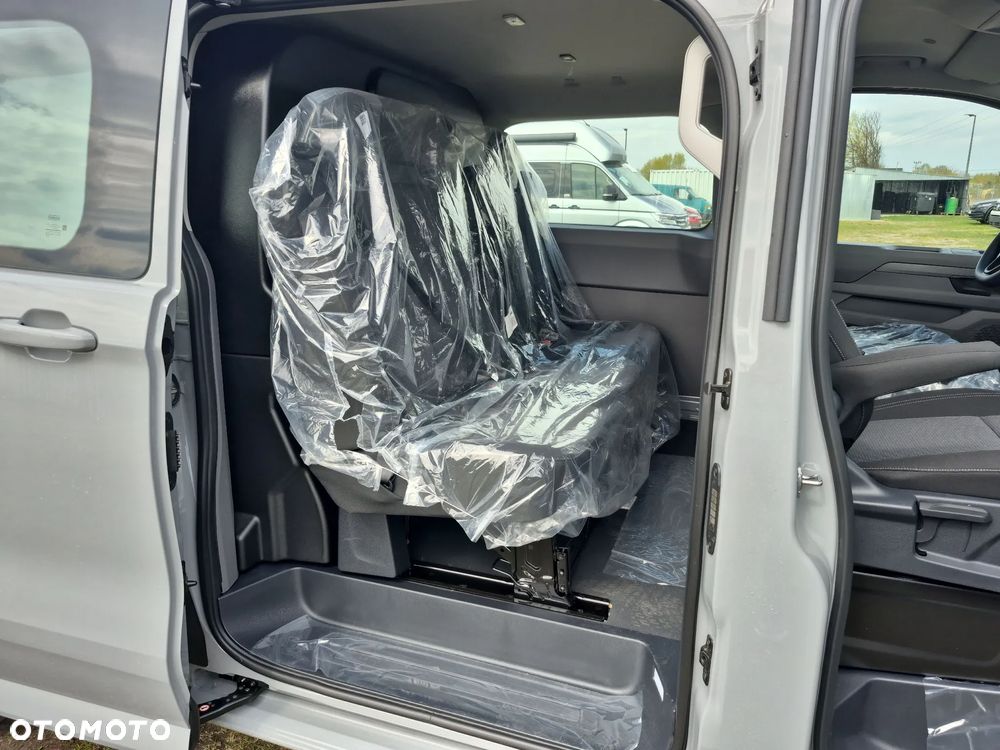 Volkswagen Transporter - 11