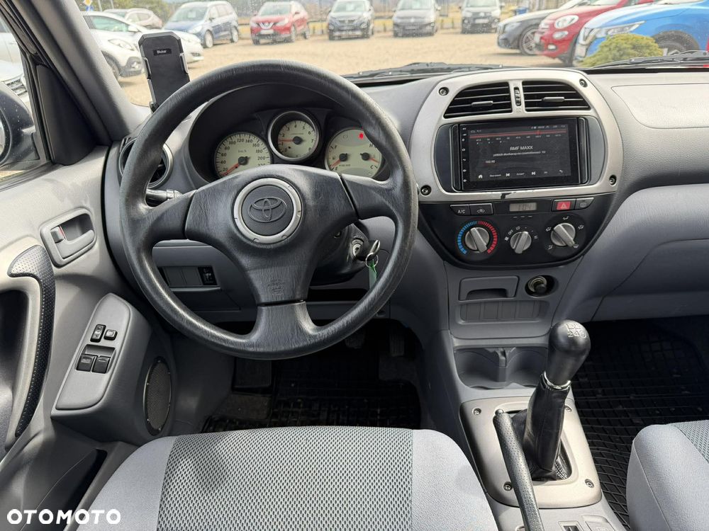 Toyota RAV4 1.8 VVT-i 4x2 - 13