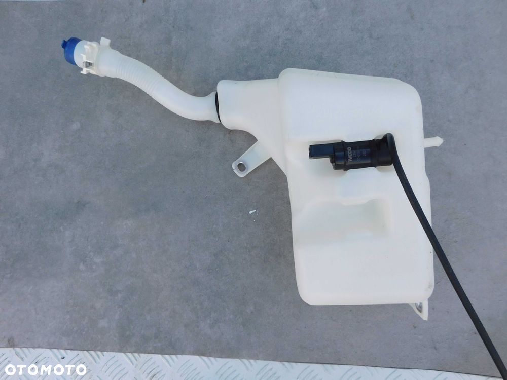 Iveco Daily VI 2014– Zbiorniczek Płynu Spryskiwaczy + Pompka Oryginał