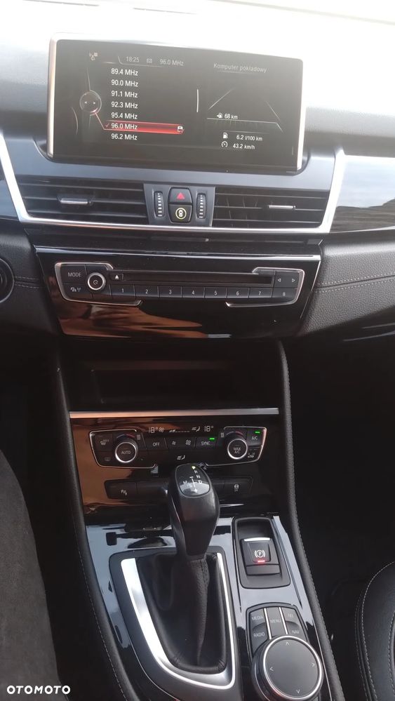 BMW Seria 2 218d Sport-Aut Luxury Line - 17