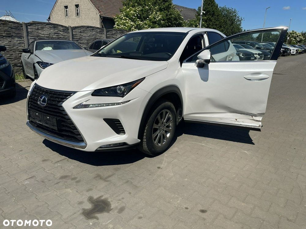 Lexus NX 300h - 3