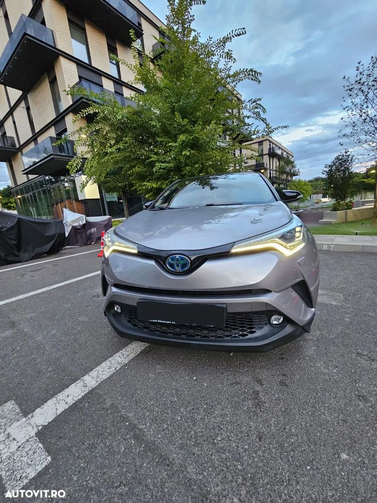 Toyota C-HR Lounge - 10