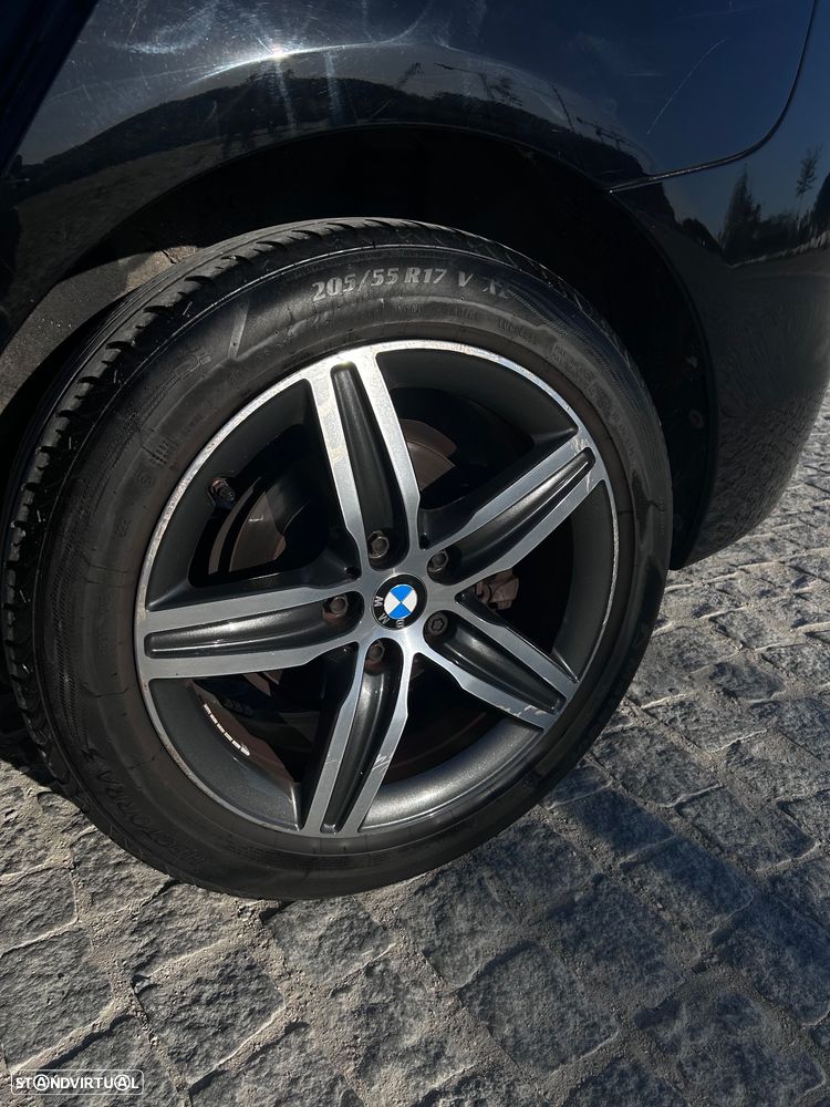 BMW 214 Active Tourer d Line Sport - 4