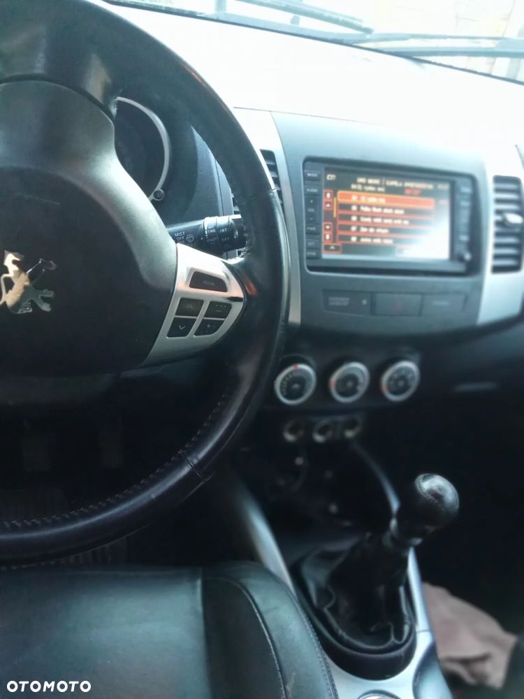 Peugeot 4007 HDI FAP 7-Sitzer Platinum - 16