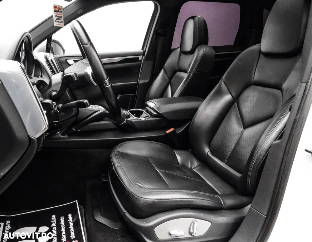 Porsche Cayenne - 15