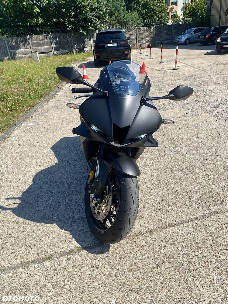 Honda CBR - 12