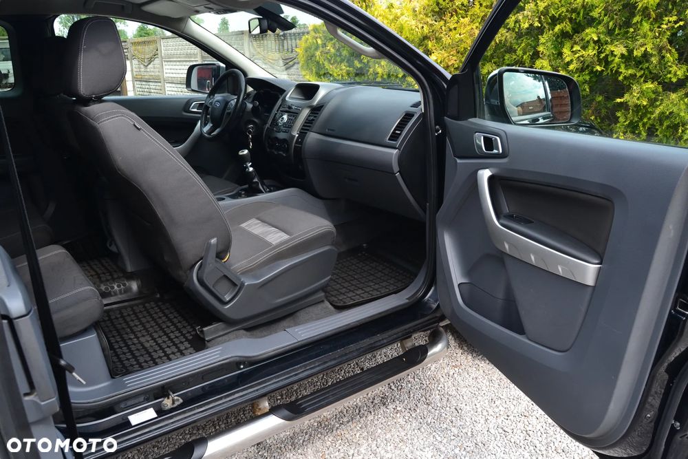 Ford Ranger 2.2 TDCi 4x4 DC XLT - 26