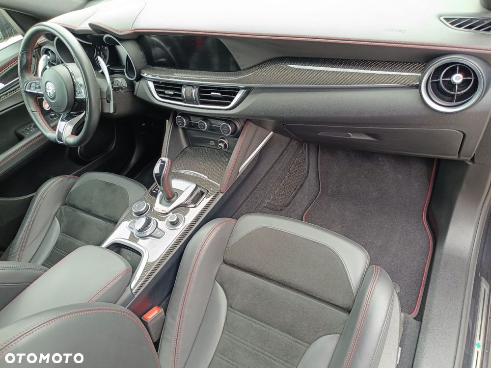 Alfa Romeo Stelvio 2.9 V6 Bi-Turbo Quadrifoglio Q4 - 30