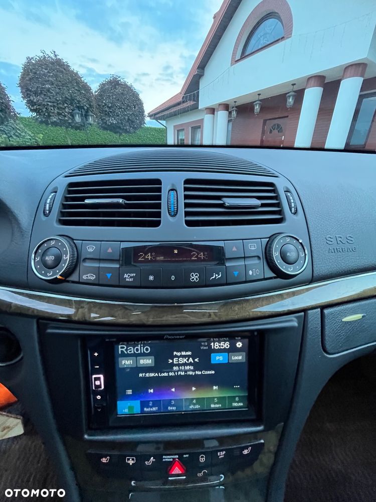 Mercedes-Benz Klasa E 500 T Avantgarde - 19