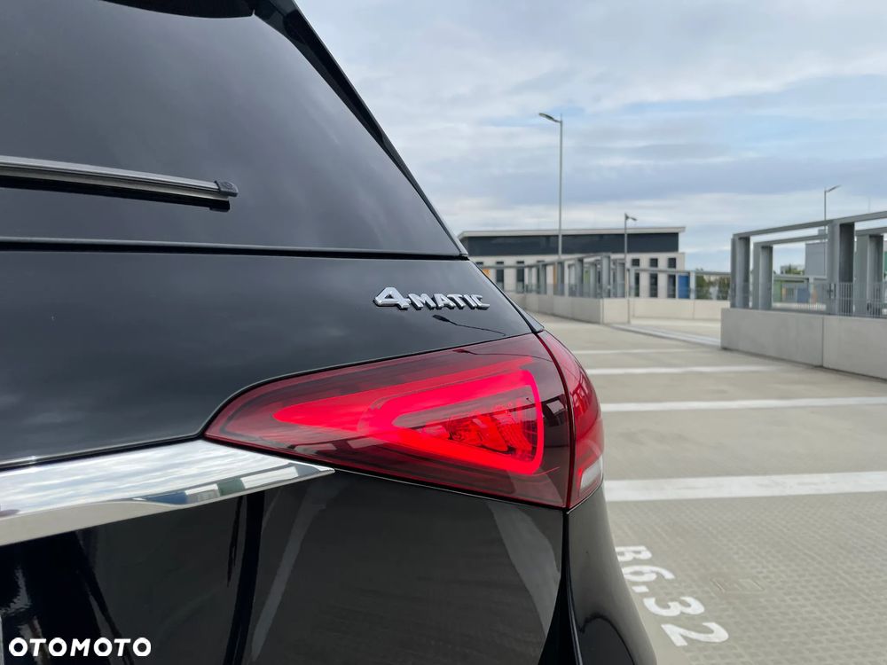 Mercedes-Benz GLE 300 d 4Matic 9G-TRONIC AMG Line - 17