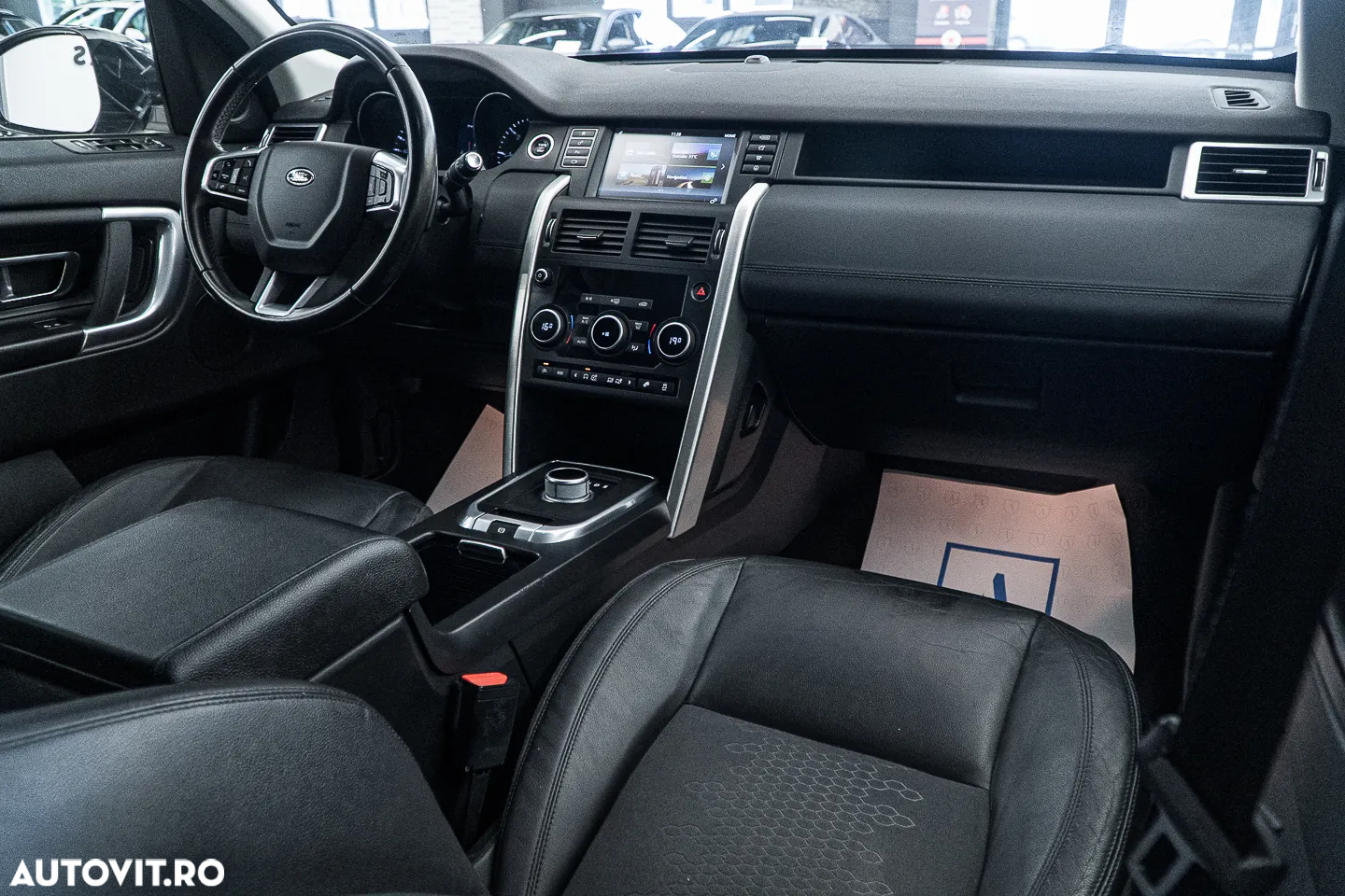 Land Rover Discovery Sport 2.0 l TD4 HSE Aut. - 2