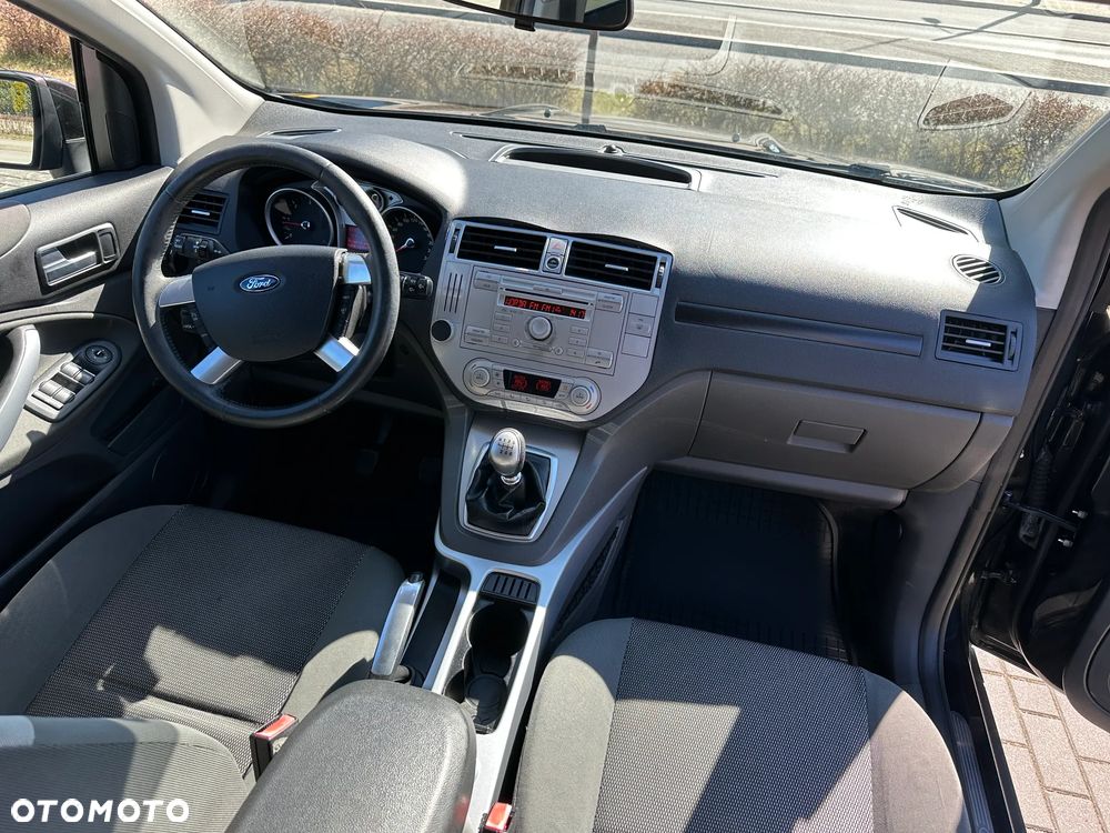 Ford Kuga 2.0 TDCi 2x4 Trend - 4