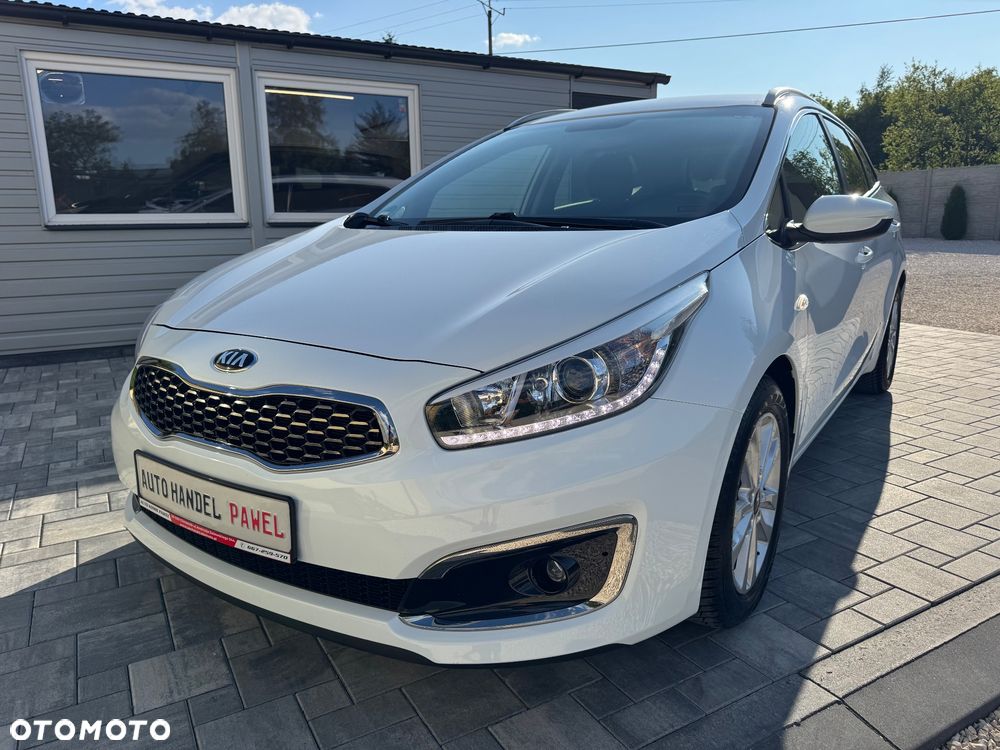 Kia Ceed 1.4 CVVT ISG Dream Team Edition - 14