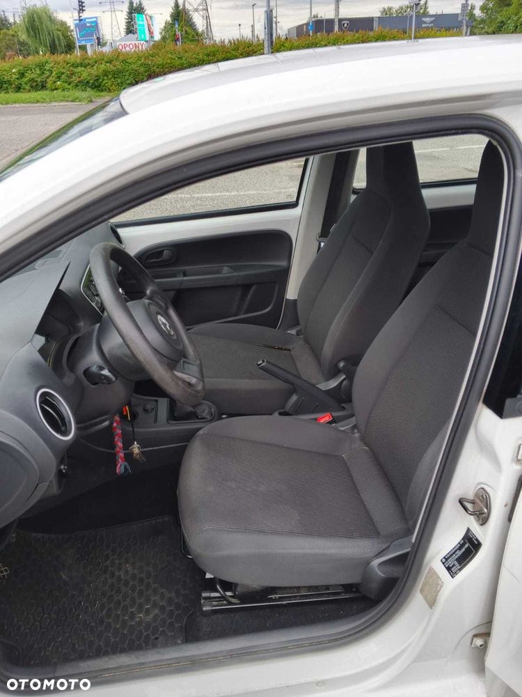 Volkswagen up! - 4