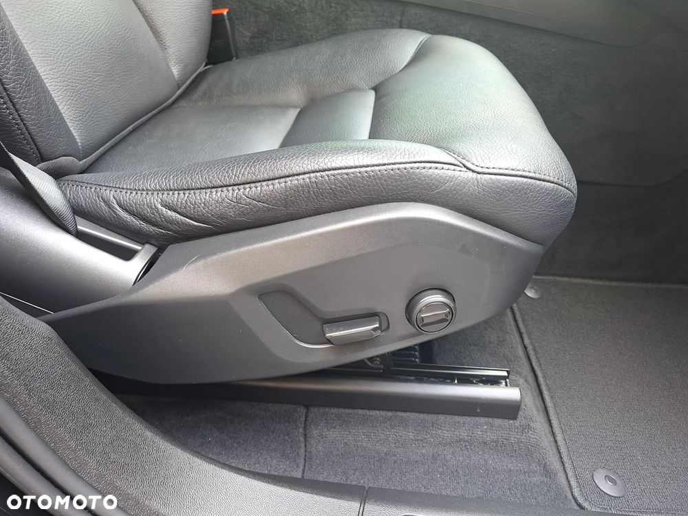 Volvo XC 60 - 19