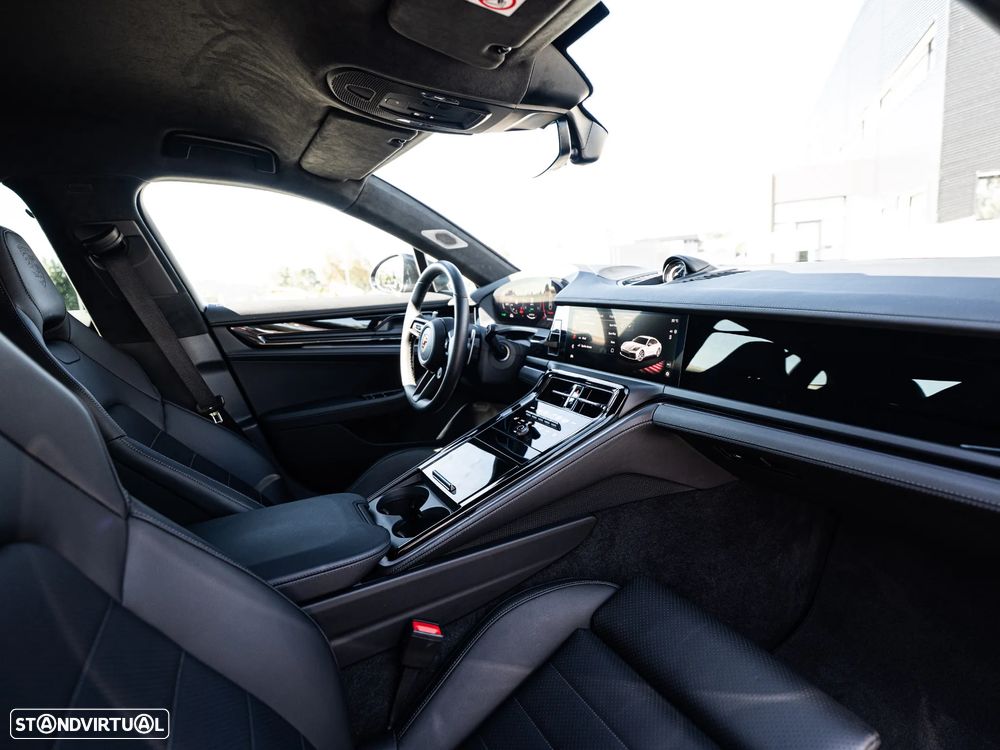 Porsche Panamera 4 E-Hybrid - 13