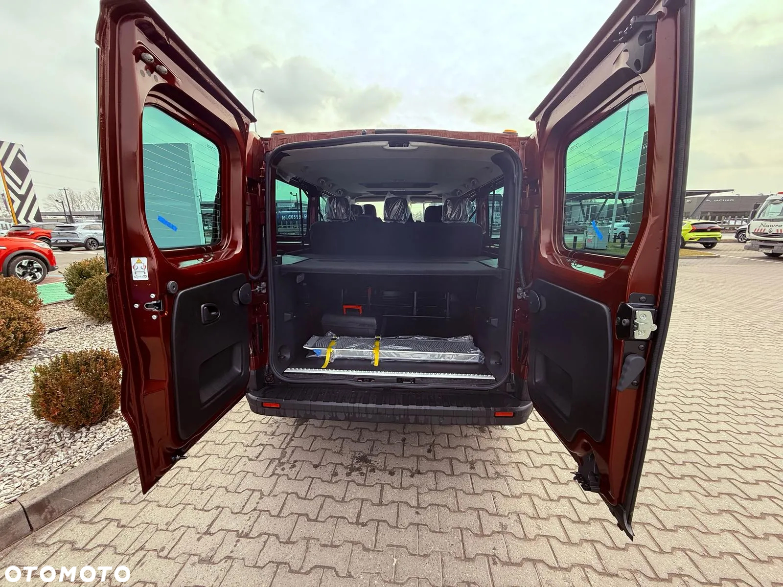 Renault Trafic - 8