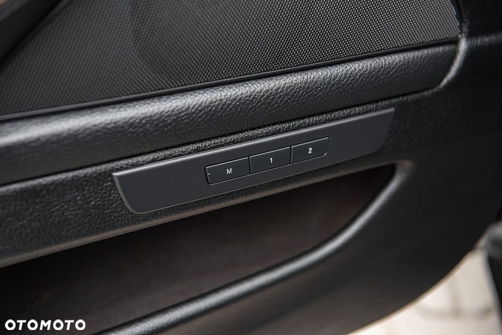 BMW Seria 5 520d - 16