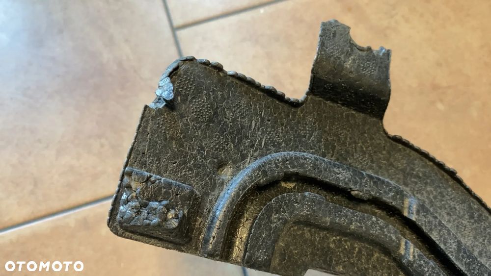 BMW G05 X5 M-PAKIET ABSORBER WZMOCNIENIE BELKA ZDERZAKA PRZÓD USA 8069212 USZKODZONY - 8