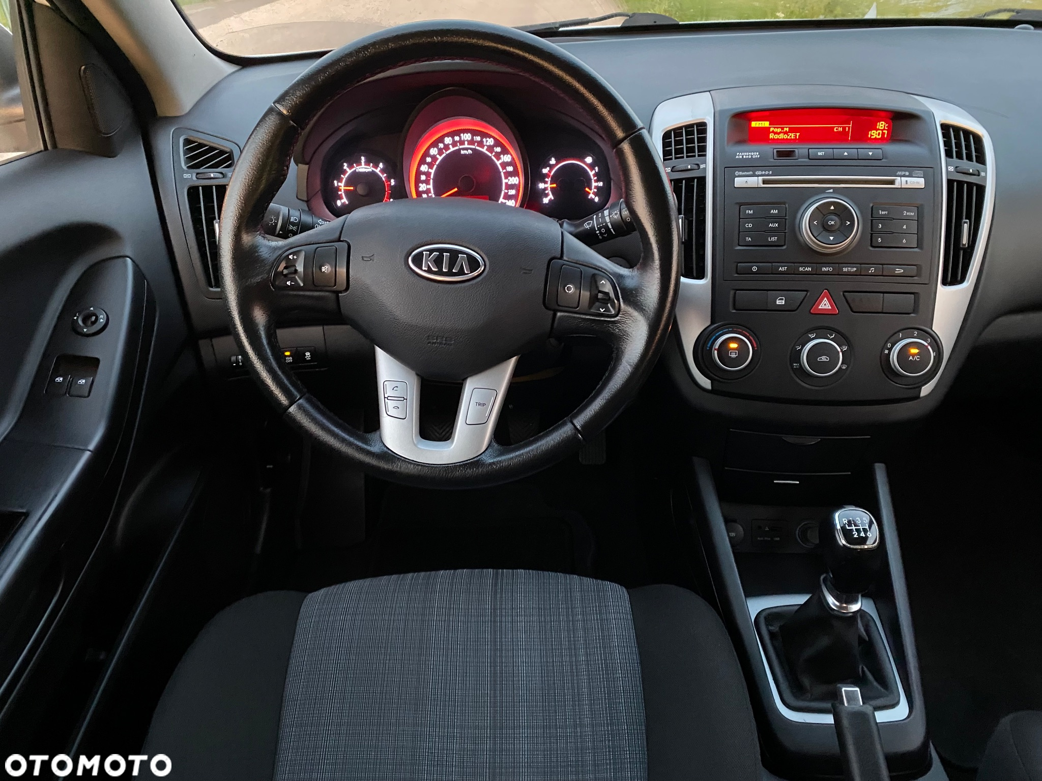 Kia Ceed - 18