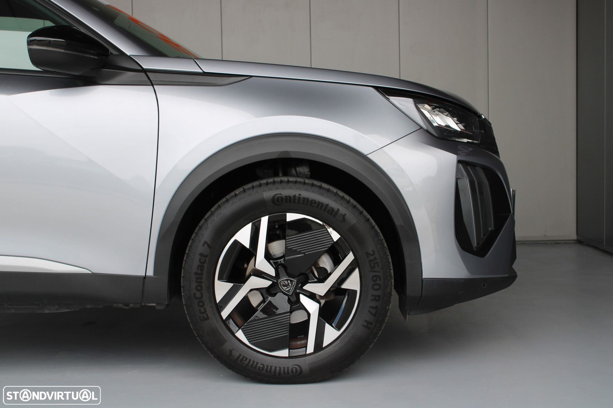 Peugeot 2008 1.2 PureTech Allure Pack - 21