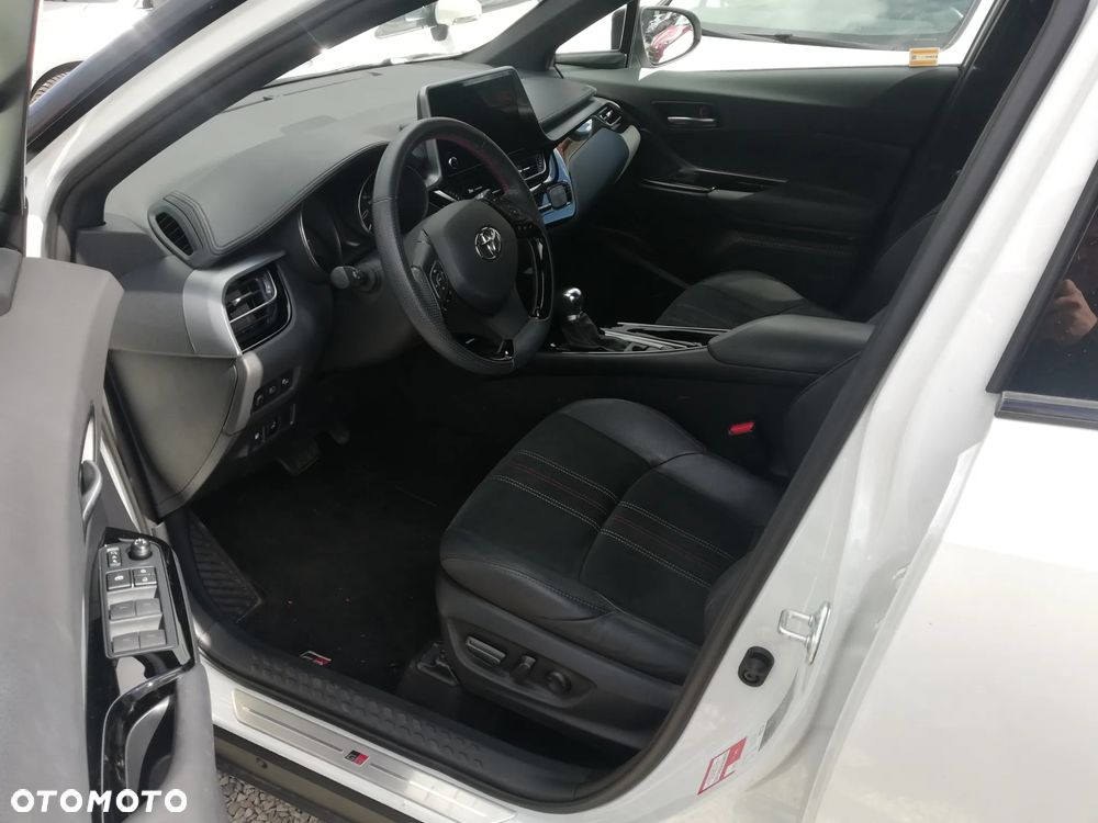 Toyota C-HR - 7