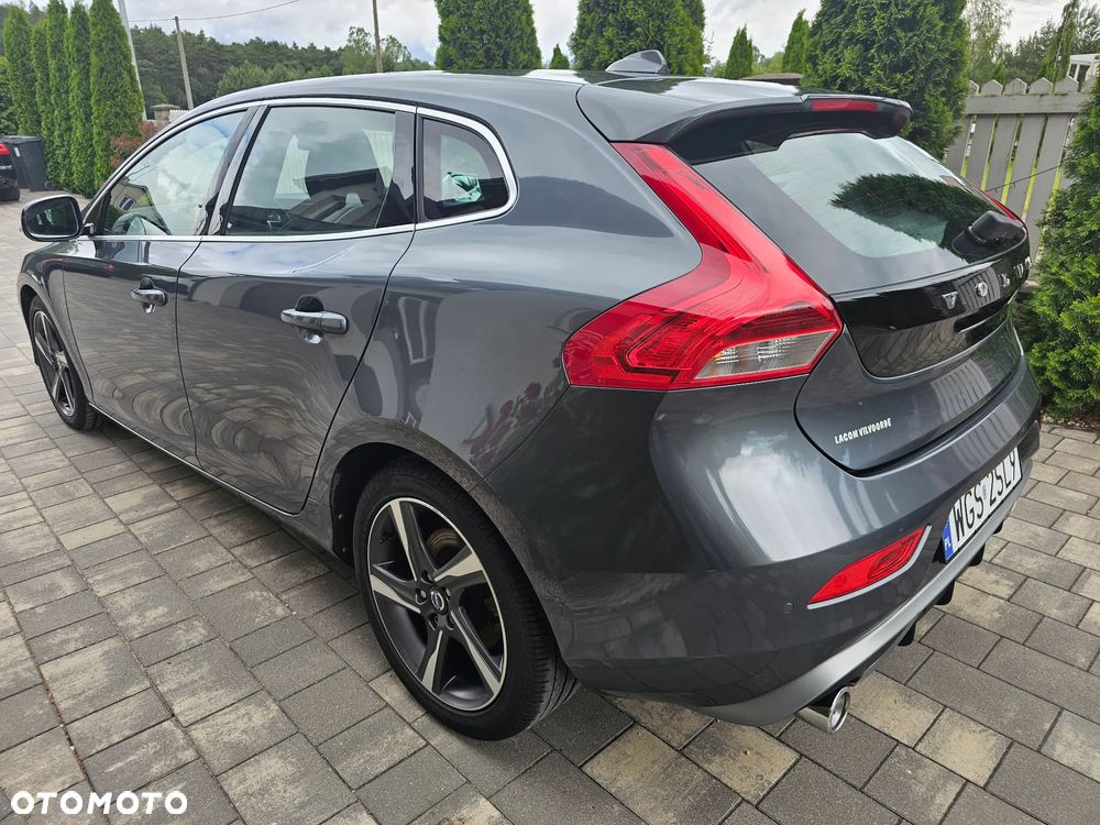 Volvo V40 D2 R-Design Kinetic - 3