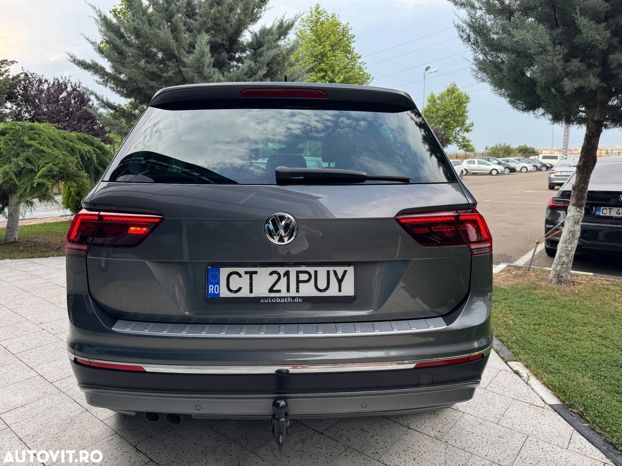 Volkswagen Tiguan 2.0 TDI 4Mot DSG Comfortline - 30