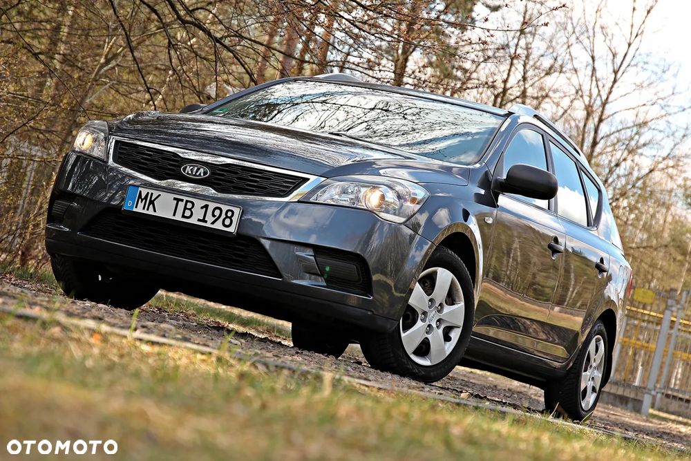 Kia Ceed 1.4 CVVT Attract - 2
