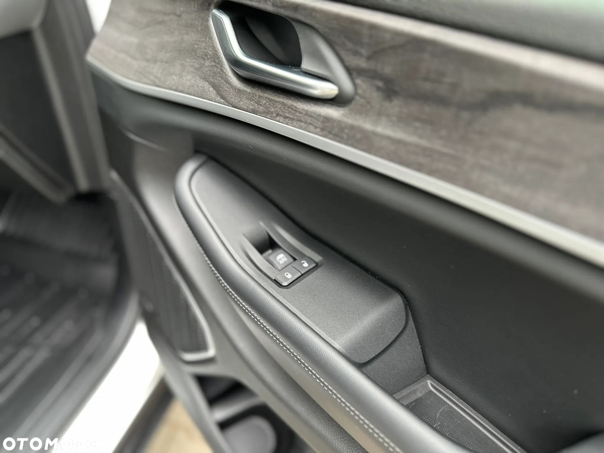 Jeep Grand Cherokee 2.0 4xe Plug-in Hybrid Automatik Limited - 23