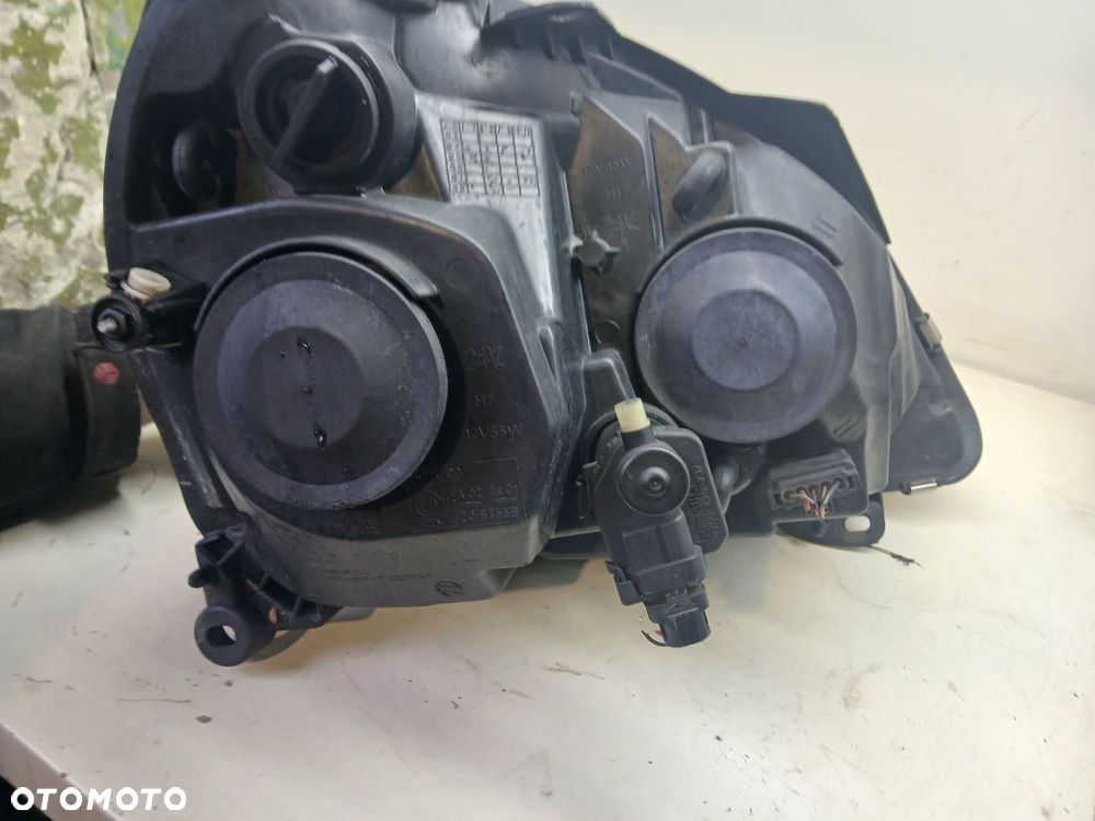 Renault Clio II LIFT , Thalia Lampa przednia lewa - 3