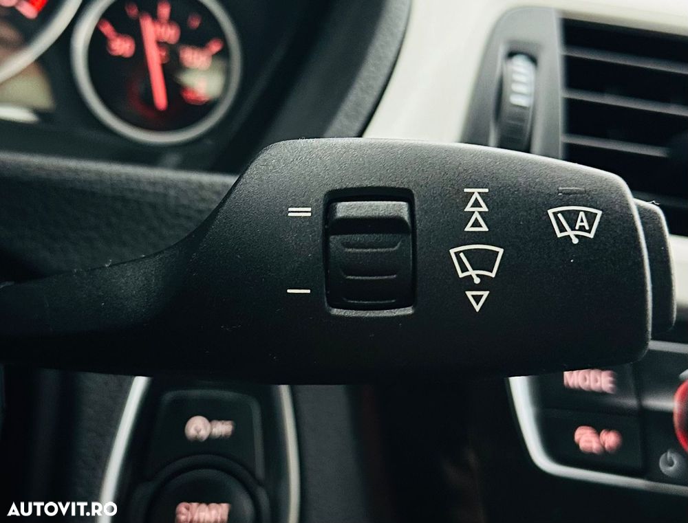 BMW Seria 3 318d DPF Aut. Edition Lifestyle - 27