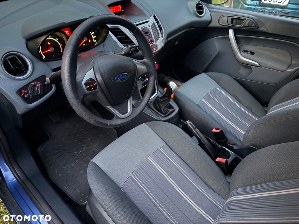 Ford Fiesta - 23