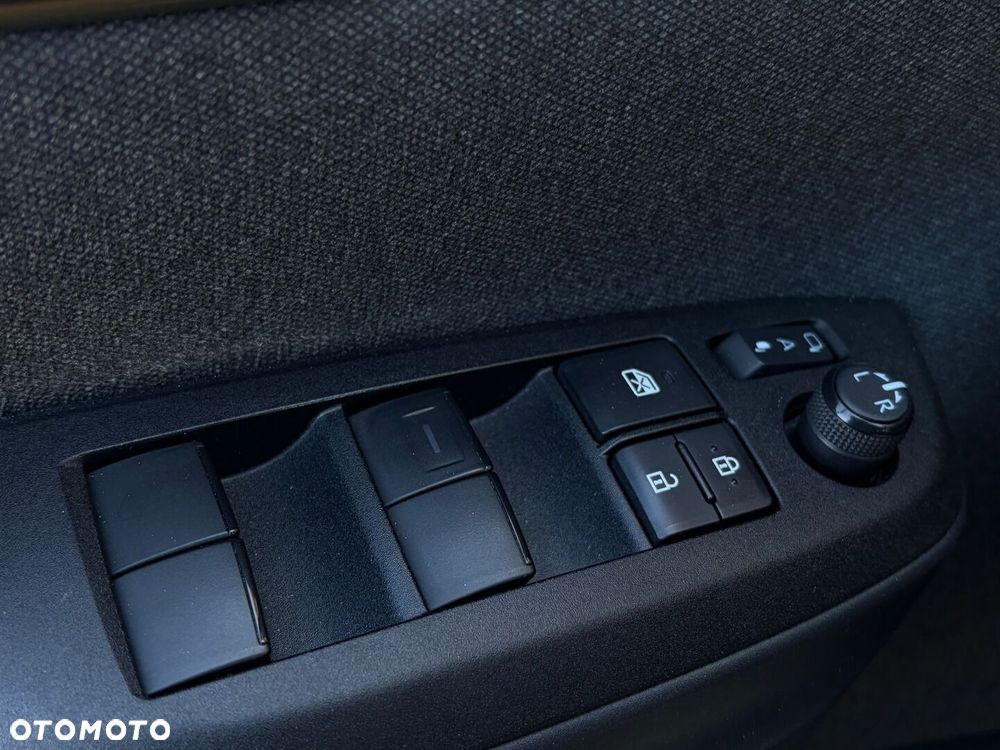 Toyota Yaris Cross - 36