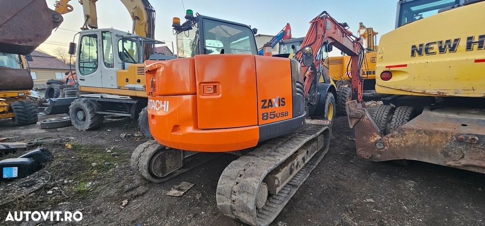 Hitachi Zaxis ZX 85 USB Mini Excavator pe șenile - 2