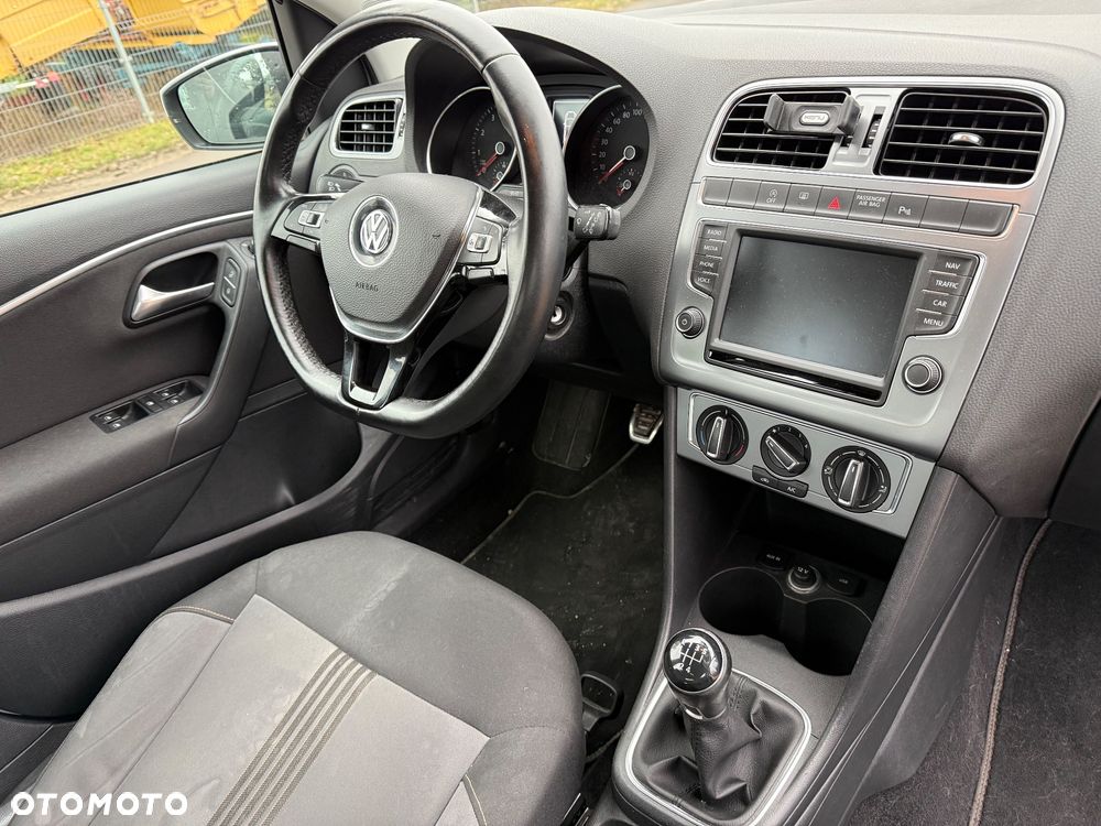 Volkswagen Polo 1.2 TSI Blue Motion Technology Allstar - 18