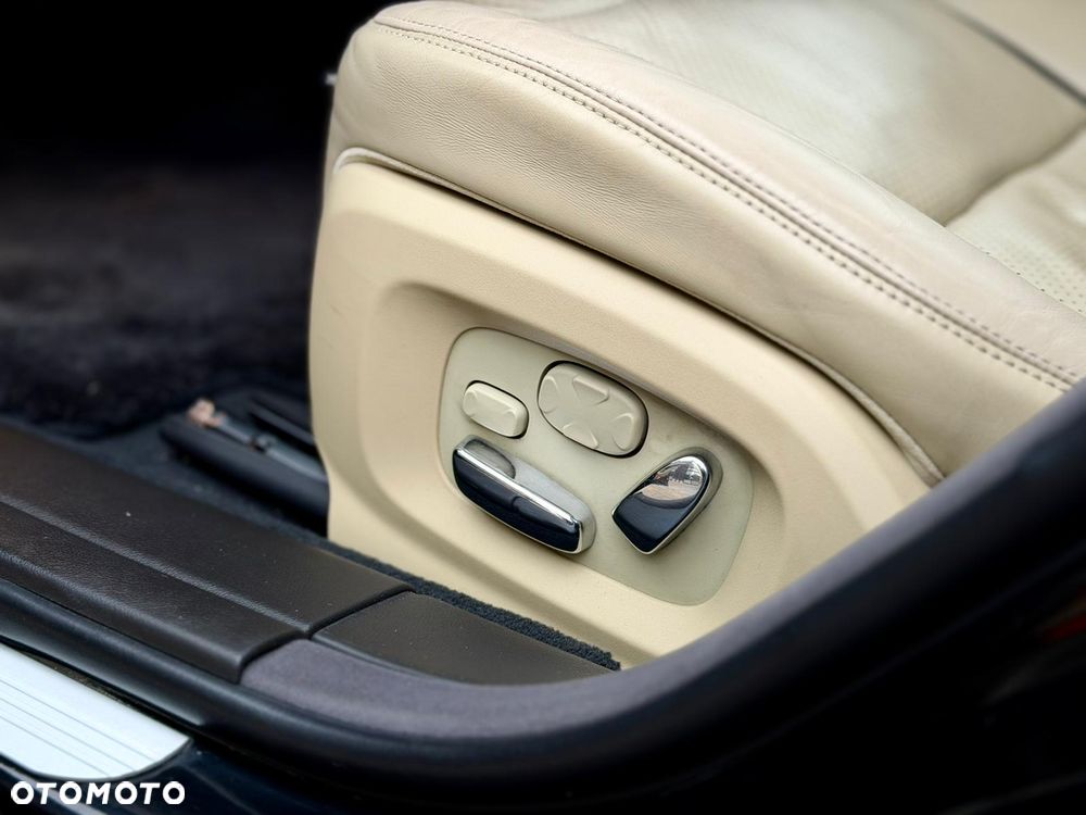 Jaguar XJ XJ8 4.2 Executive - 36