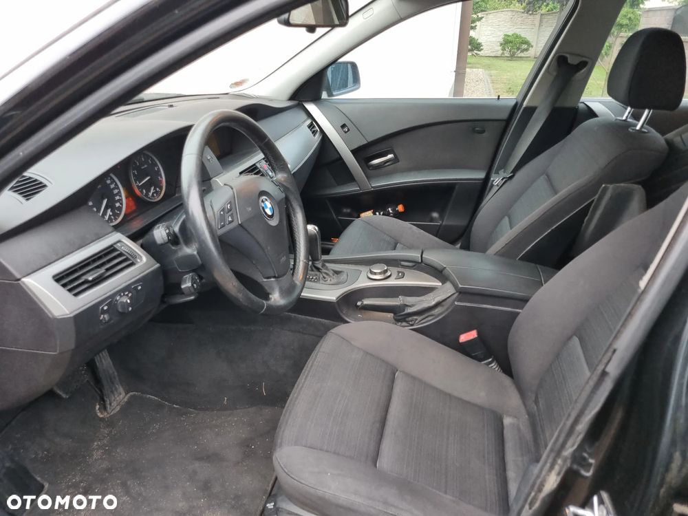 BMW Seria 5 525i - 10
