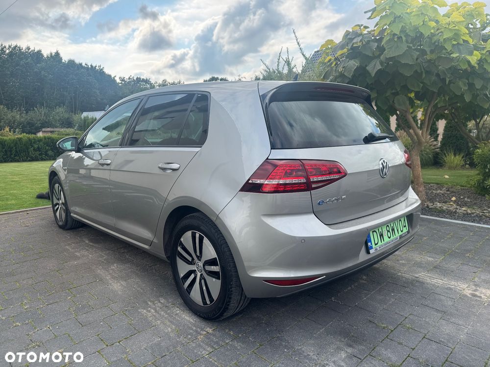 Volkswagen Golf e-Golf - 2