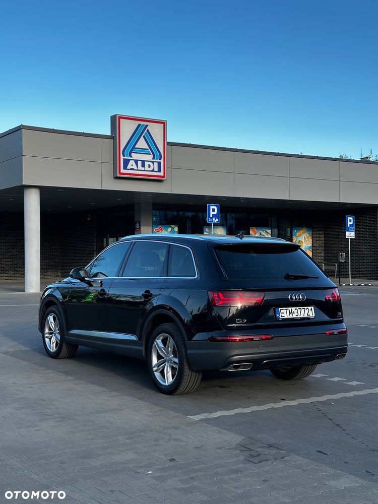 Audi Q7 - 7