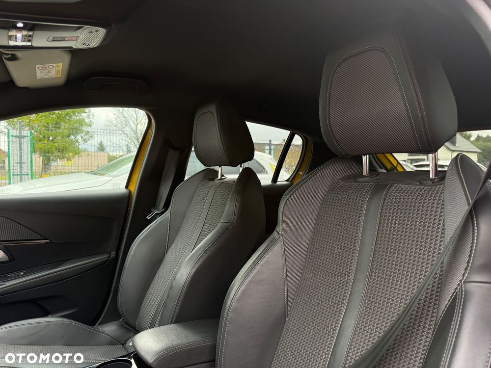 Peugeot 208 GT - 15