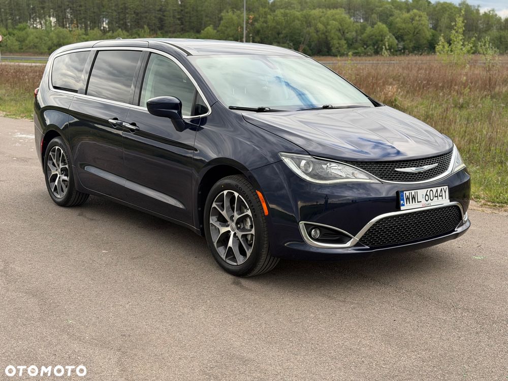 Chrysler Pacifica - 7