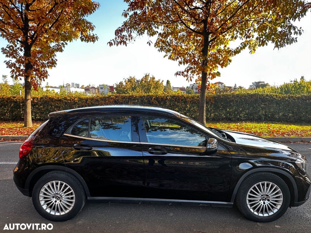 Mercedes-Benz GLA - 8