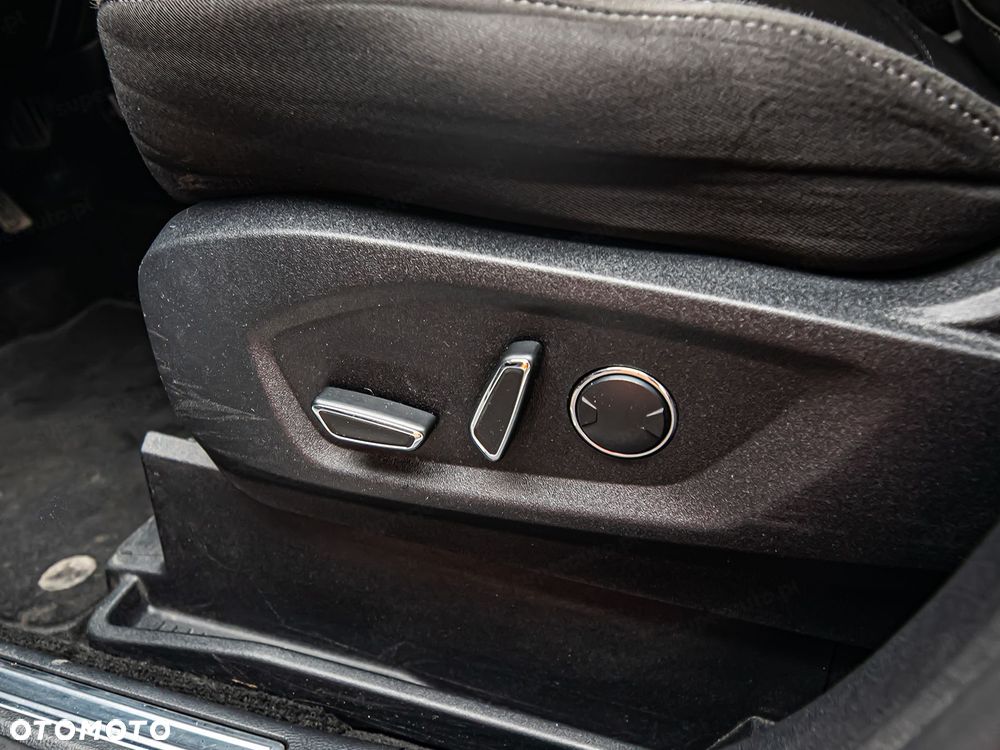 Ford S-Max - 9