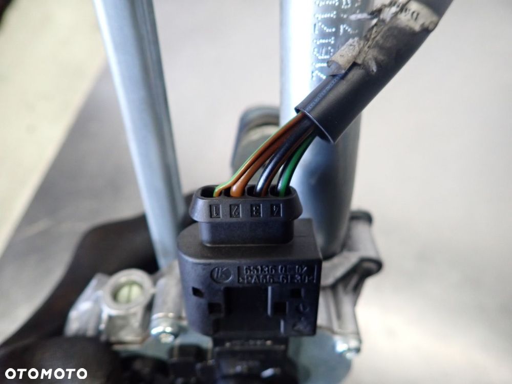 MECHANIZM WYCIERACZEK PRZÓD BMW E91 - 6