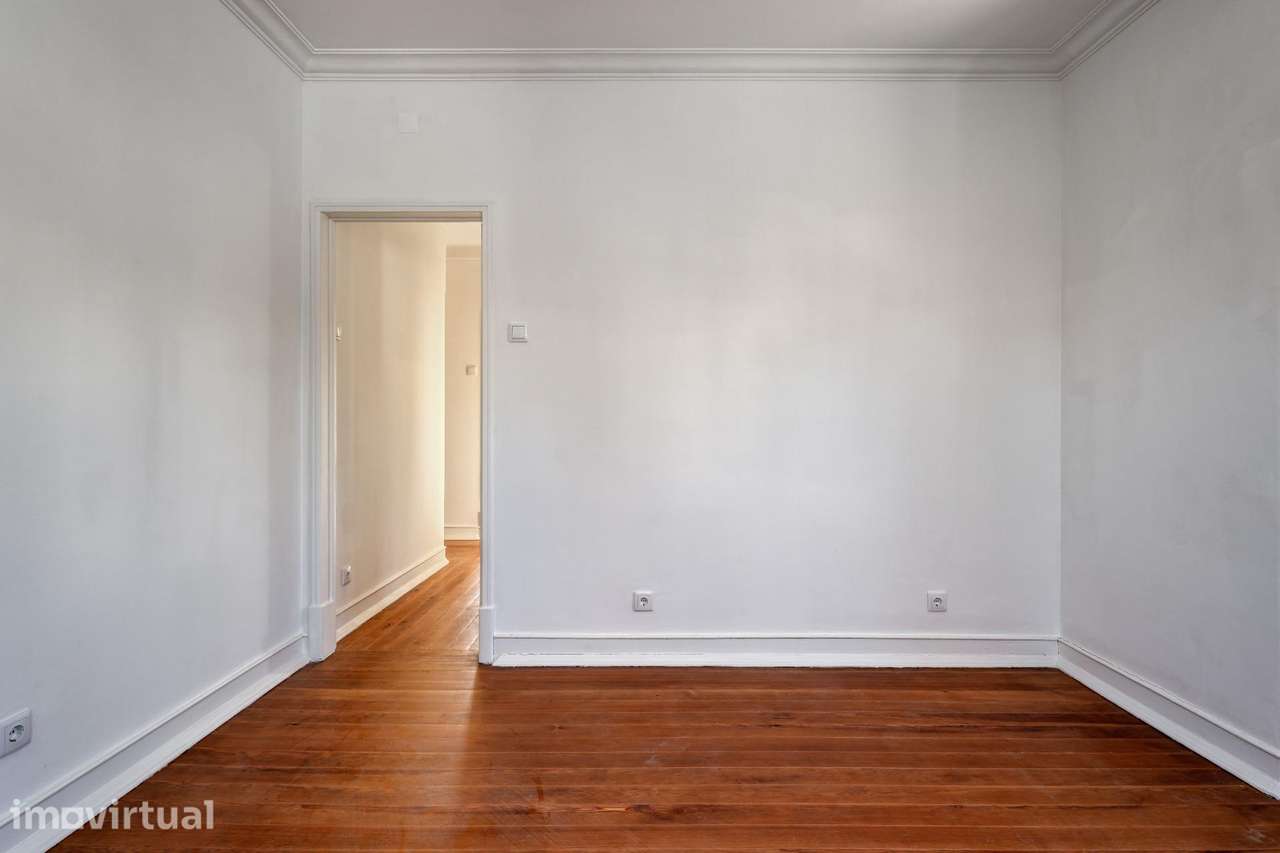 Moradia T3 Remodelada com Jardim e Garagem | Amoreira, Alcabideche - Grande imagem: 5/28