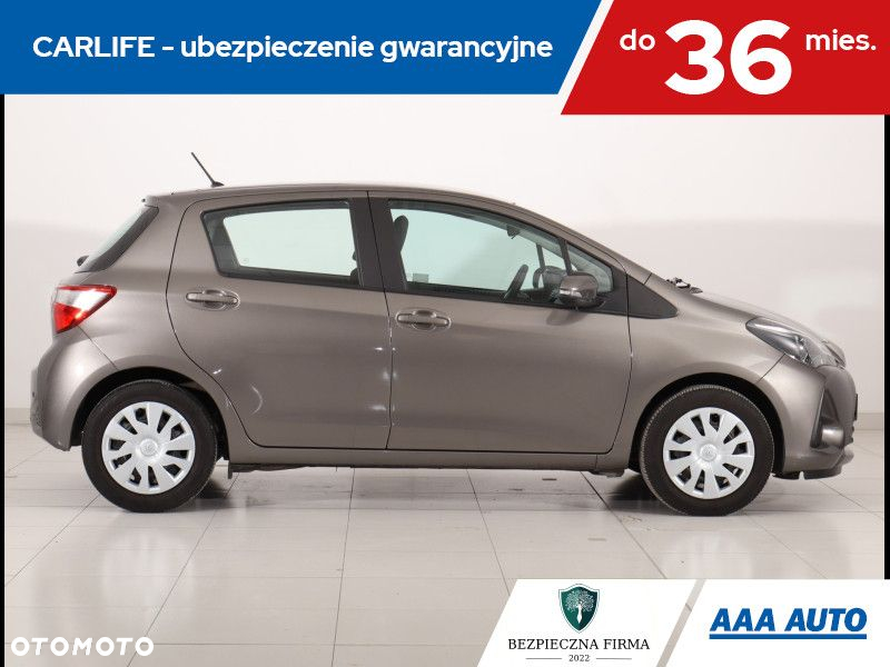 Toyota Yaris - 7